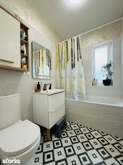 Apartament cu 2 camere decomandat în Girocului