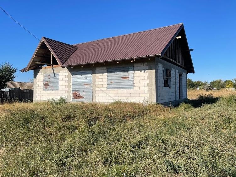 Casă individuală cu 3 camere cu Teren 1700 Mp în Bordeasca Veche