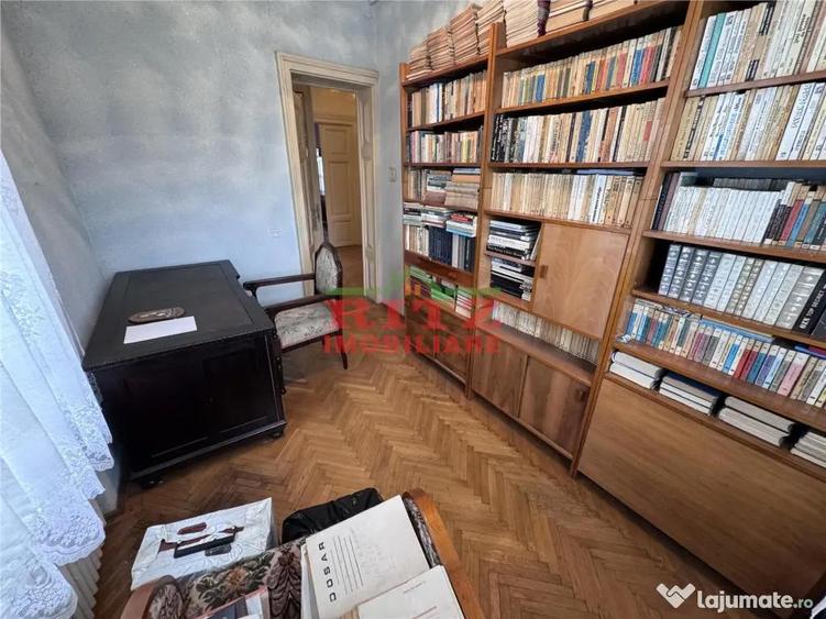 Casă cu 7 camere cu Teren 938 Mp în Orașul de Jos