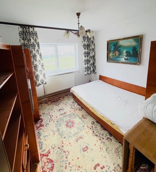 Apartament cu 2 camere decomandat în Popoveni