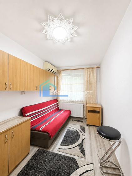 Apartament cu 3 camere decomandat în Dâmbovița
