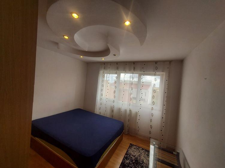 Apartament cu 2 camere semidecomandat în Horea
