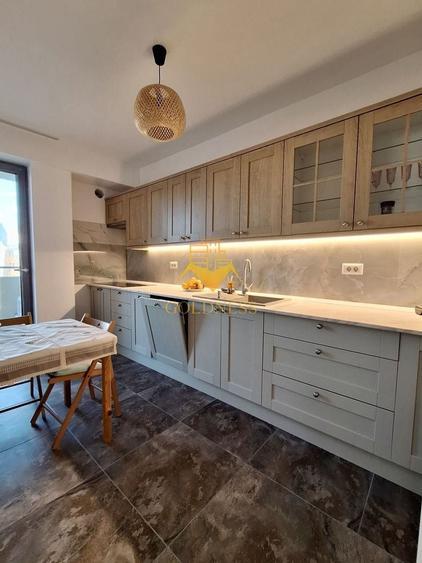 Apartament cu 2 camere semidecomandat, mobilat în Mănăștur