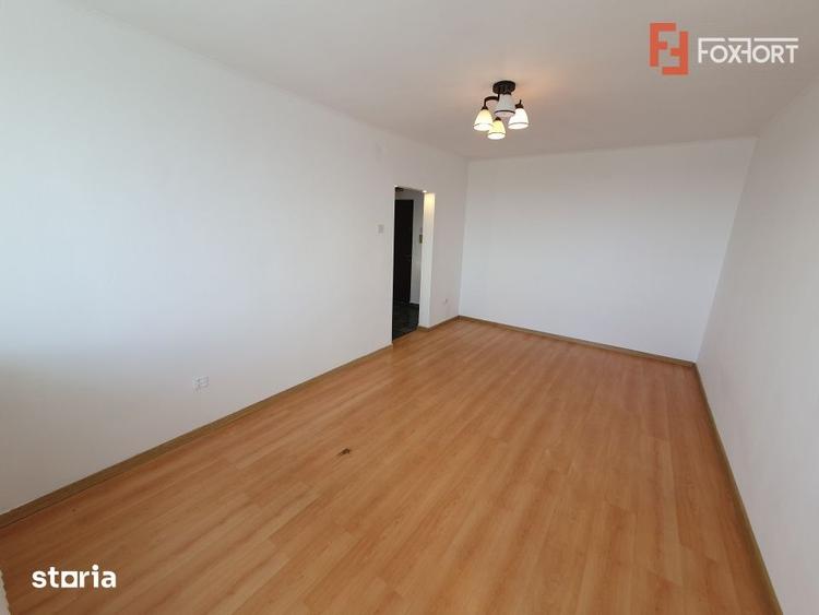 Apartament cu 3 camere decomandat în Șagului