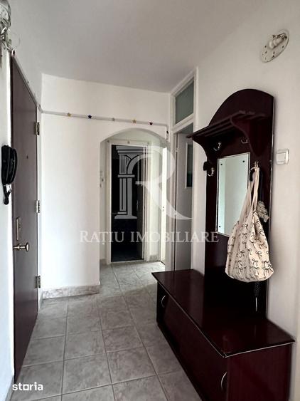 Apartament cu 3 camere decomandat în Cantemir