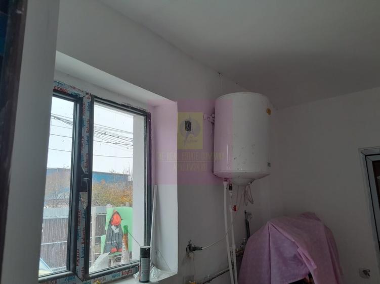 Casă cu 2 camere în Roșu