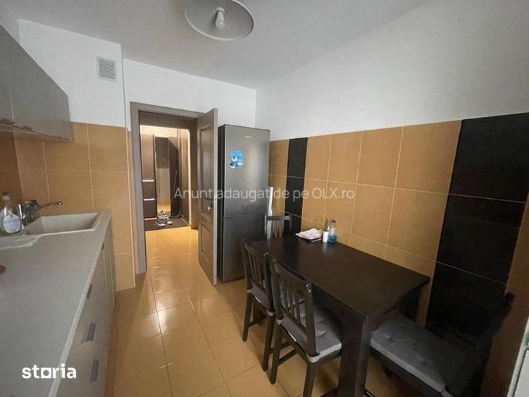 Vand apartament 2 camere, decomandat, 60 mp (balcon inclus), bloc 1983