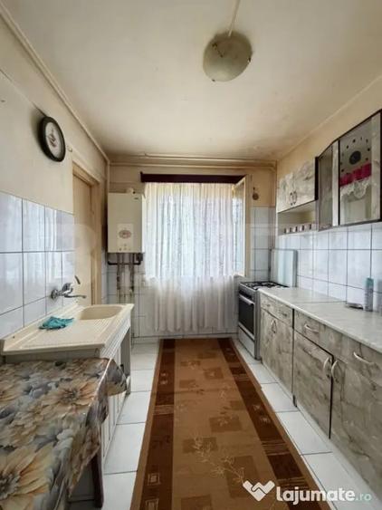 Apartament 2 camere, etaj 1, 37 mp, zona Micro III - 9