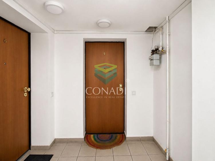 Apartament cu 3 camere decomandat, mobilat în Dacia