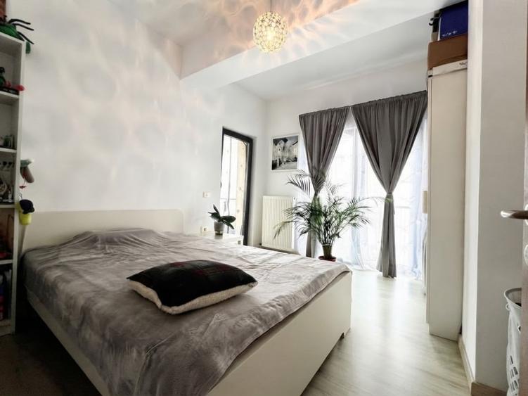 Apartament cu 3 camere decomandat, mobilat în Mamaia-Sat
