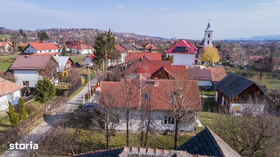 Casă cu 6 camere cu Teren 1915 Mp în Predeluț