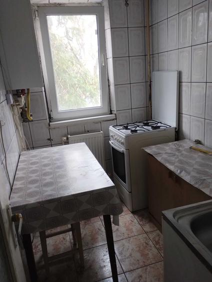 Apartament cu 2 camere semidecomandat în Hipodrom
