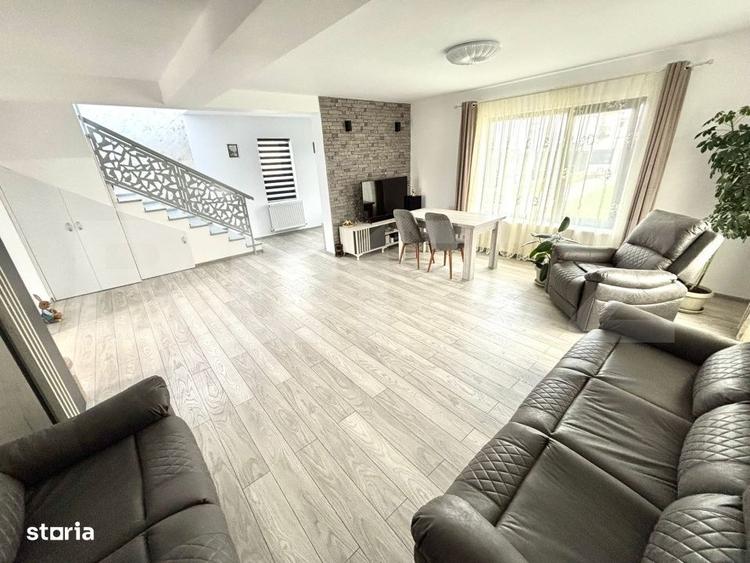 Casă cu 4 camere cu Teren 1000 Mp în Săcueni
