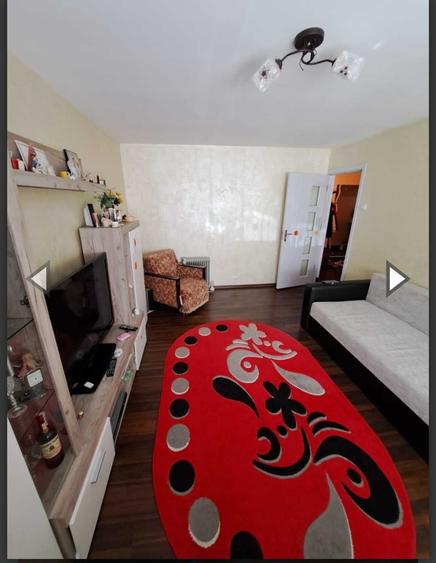 Apartament cu 3 camere decomandat în Obcini