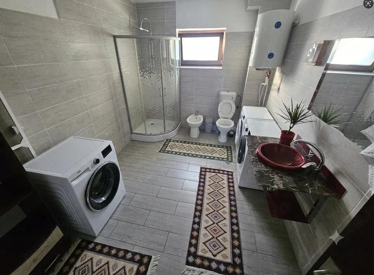 Casă cu 4 camere cu Teren 480 Mp în Aroneanu