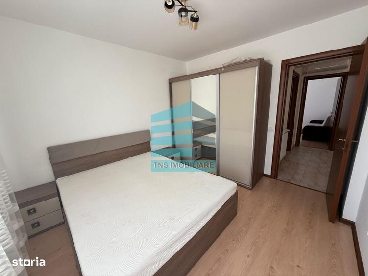 Apartament cu 3 camere decomandat în Titan