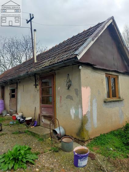 Casă cu 3 camere cu Teren 2672 Mp în Ineu