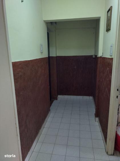 Apartament cu 2 camere semidecomandat în Eroii Revoluției