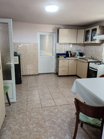 Casă individuală cu 3 camere cu Teren 6100 Mp în Micești