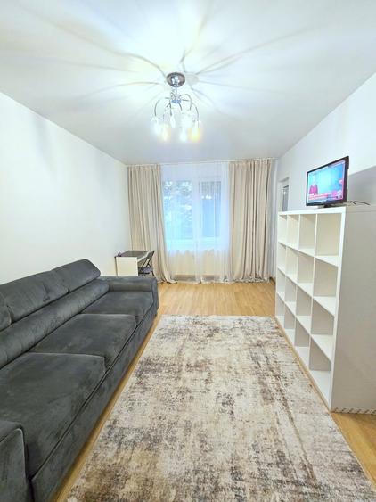 Apartament cu 2 camere decomandat în Olteniței