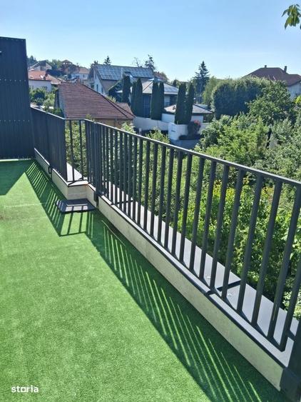Apartament cu 3 camere decomandat în Exterior Vest