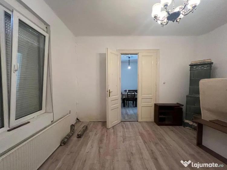 Casă cu 3 camere cu Teren 652 Mp în Pârneava