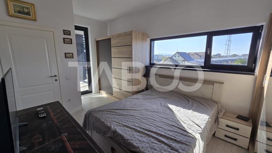 Apartament cu 3 camere decomandat, mobilat în Piața Cluj