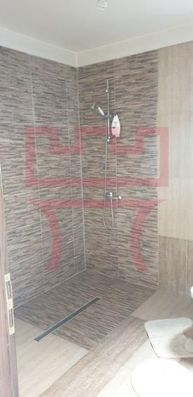 Casă individuală cu 5 camere cu Canalizare în Someșeni