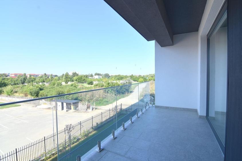 Apartament cu 2 camere semidecomandat, mobilat în Soarelui