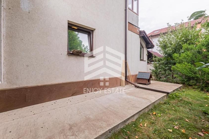 Apartament cu 4 camere decomandat, mobilat în Sânpetru