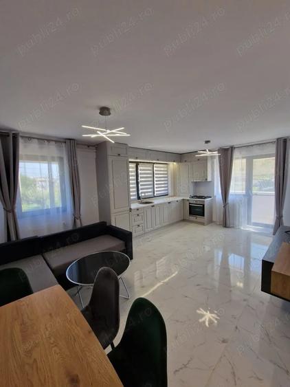 Apartament cu 3 camere decomandat în Tomești