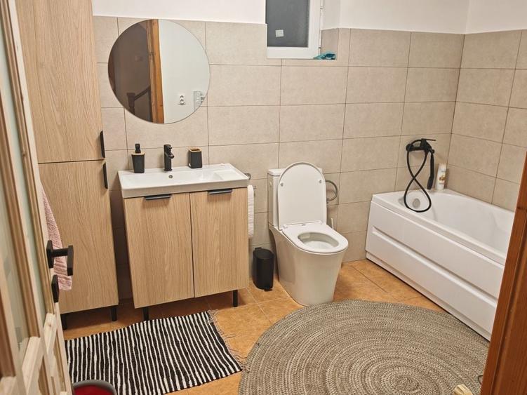 Casă cu 4 camere în Suceagu