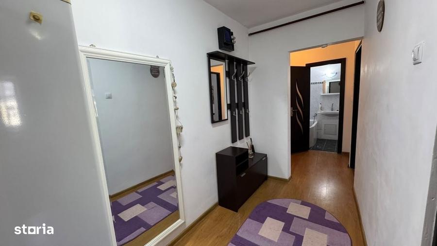 Apartament cu 2 camere decomandat în Energiei