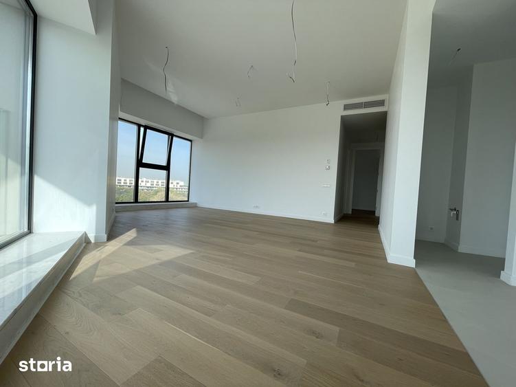 Apartament cu 3 camere semidecomandat în Tei