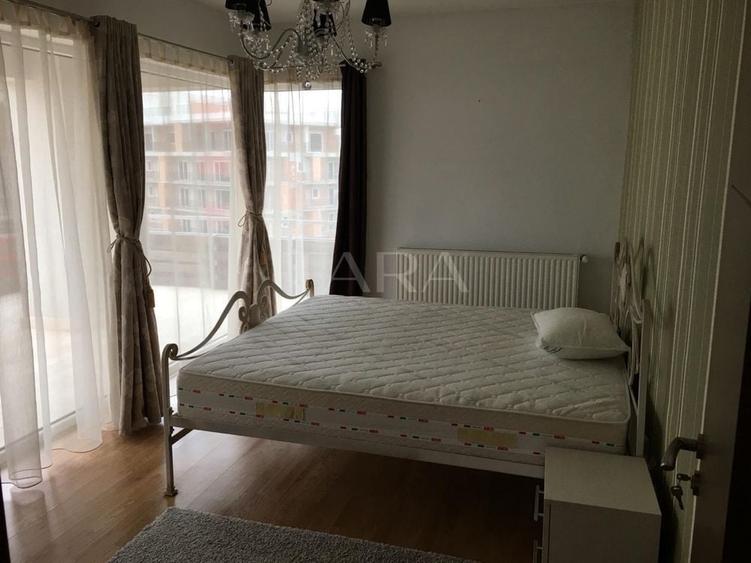 Apartament cu 4 camere decomandat în Bună Ziua