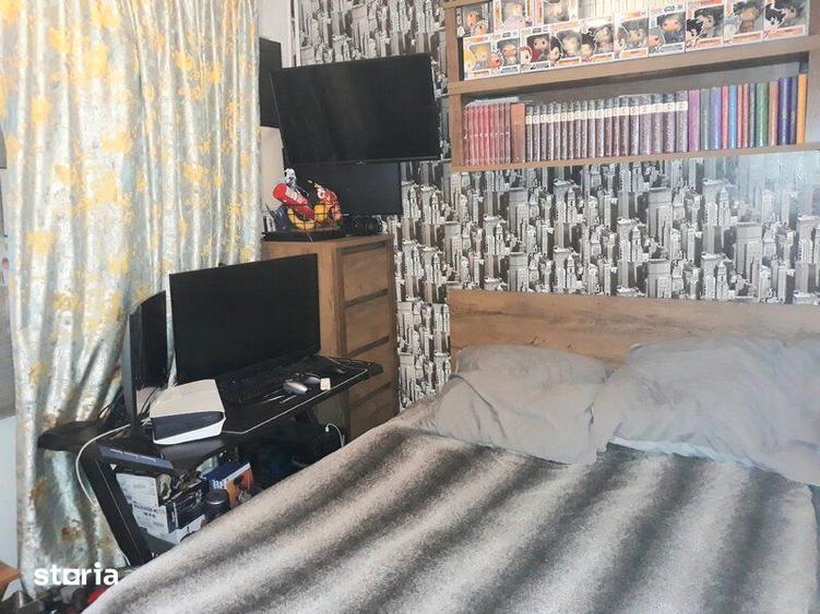 Apartament cu 2 camere semidecomandat, mobilat în Tei