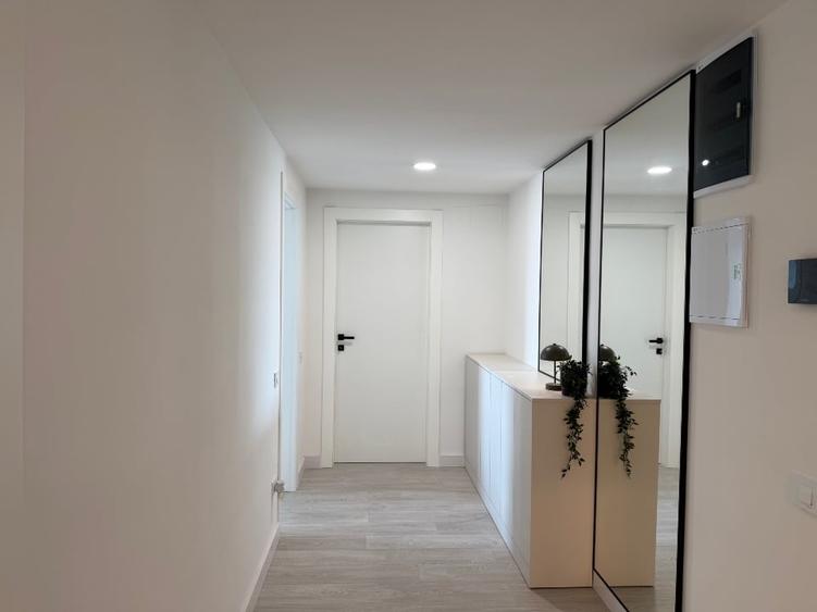 Apartament cu 3 camere decomandat, mobilat în Bucureștii Noi