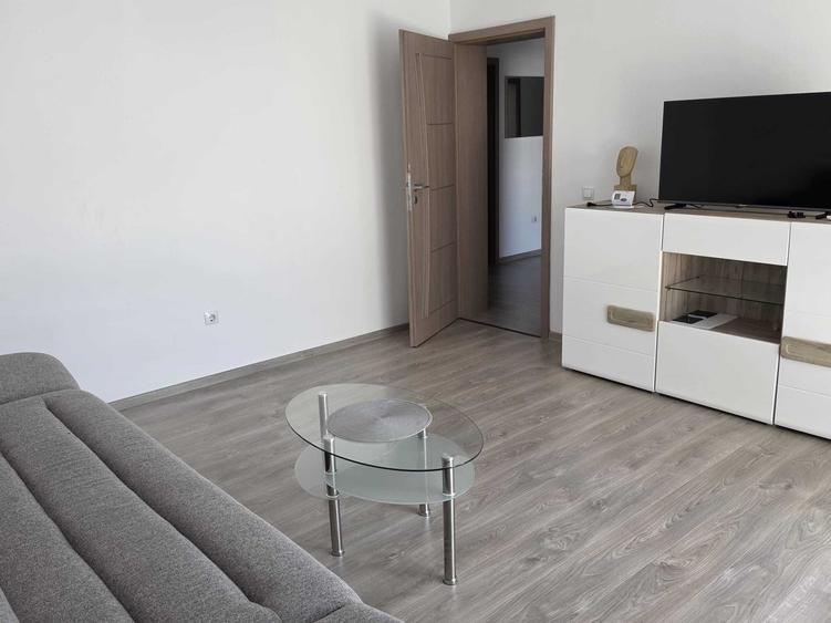 Apartament cu 2 camere decomandat în Valea Lupului