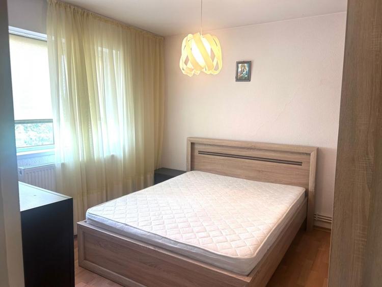 Apartament 2 camere de vanzare centru Constanta, etaj 3/4 - 5