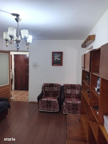 Apartament cu 2 camere semidecomandat în Cornișa