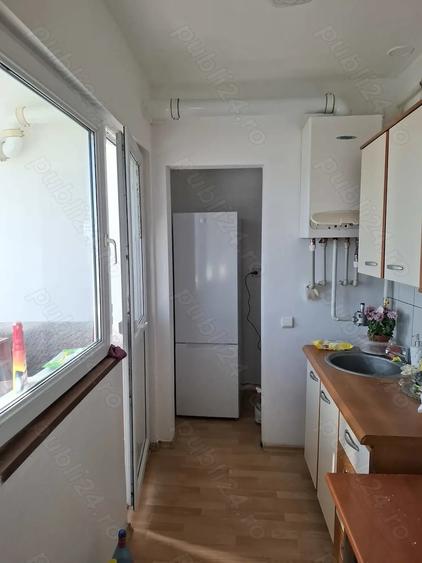 Apartament cu 2 camere semidecomandat în Ostroveni