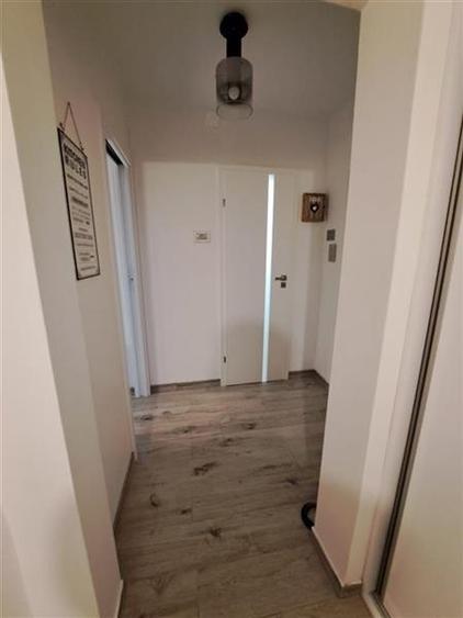 Apartament cu 3 camere decomandat în Dristor