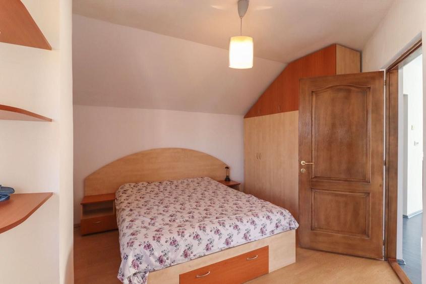 Casă cu 4 camere cu Teren 480 Mp în Exterior Vest