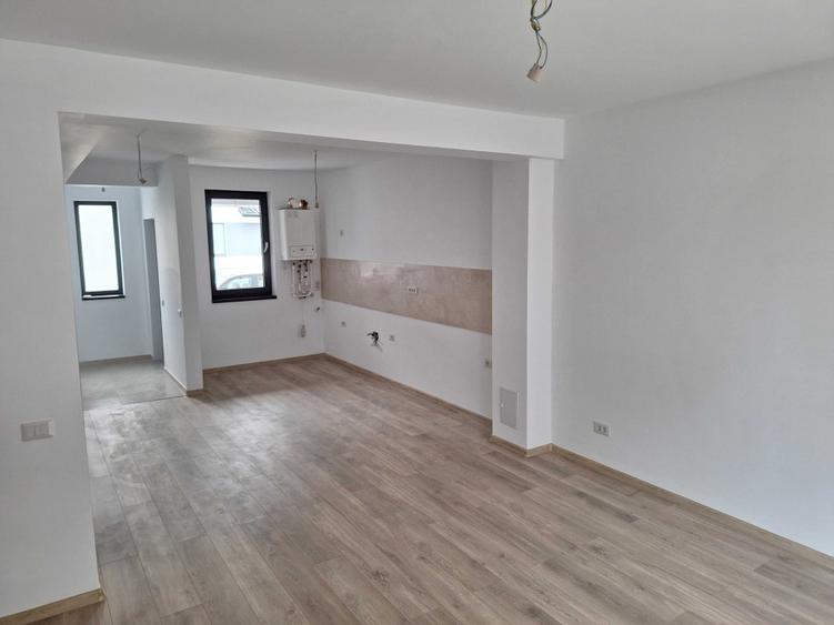 Casă cu 3 camere cu Teren 125 Mp în Bragadiru