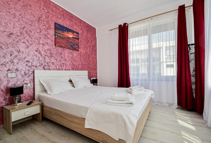 Apartament cu 2 camere semidecomandat, mobilat în Nord