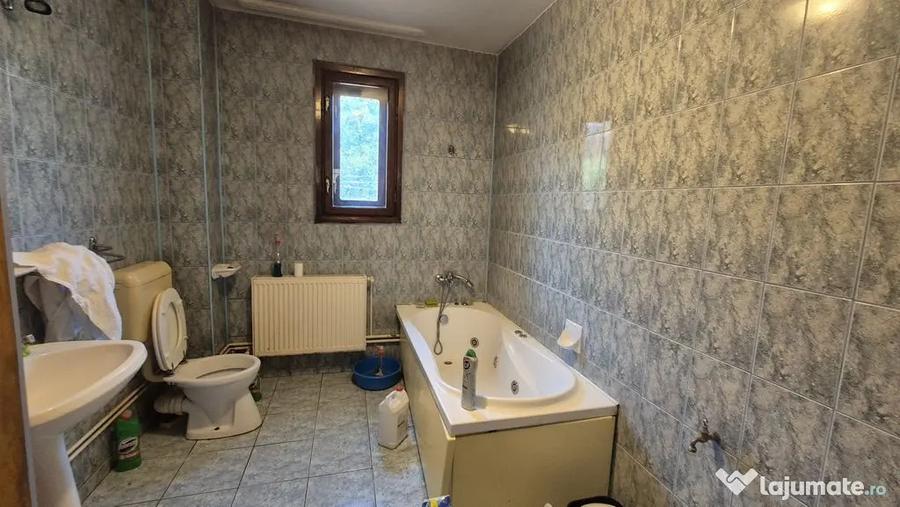 Casă cu 1 camere cu Teren 248 Mp în Parcul Carol