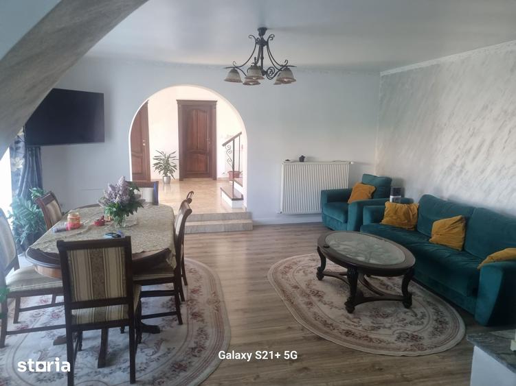 Casă cu 4 camere cu Teren 780 Mp în Nojorid
