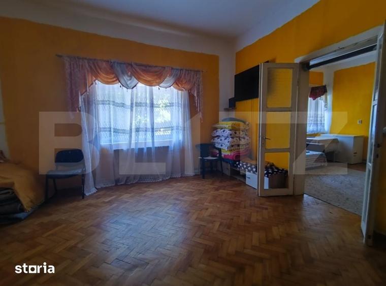 Casă cu 3 camere cu Teren 100 Mp în Central