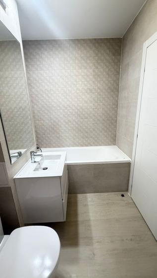 Apartament cu 2 camere decomandat, mobilat în Titan