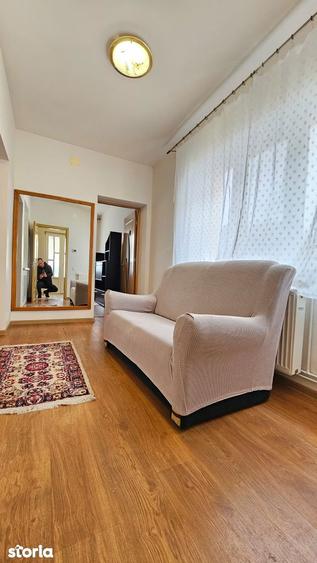 Casă cu 3 camere cu Teren 110 Mp în Centrul Civic